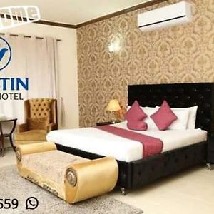 Westin Suites